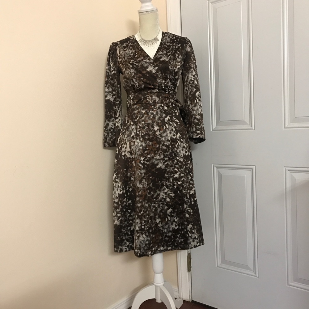 Ong sleeved dress